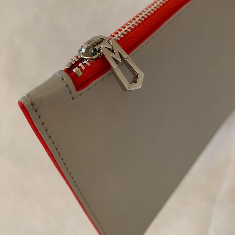 Marc Jacobs Pouch - Picture 7 of 7